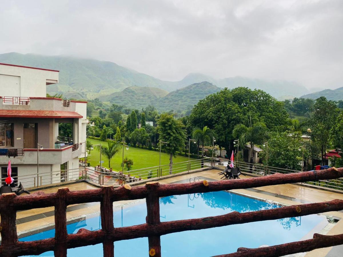 Meera Valley Resort By Nexottel Udaipur Esterno foto
