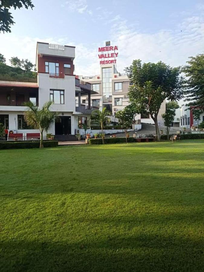 Meera Valley Resort By Nexottel Udaipur Esterno foto