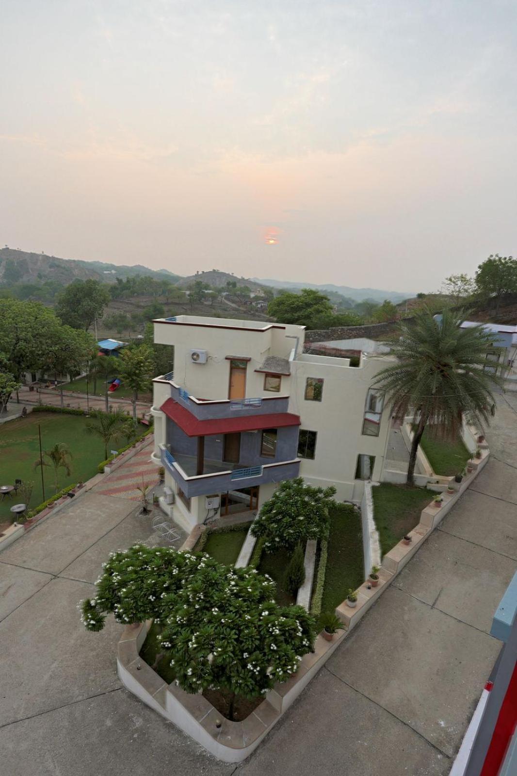 Meera Valley Resort By Nexottel Udaipur Esterno foto